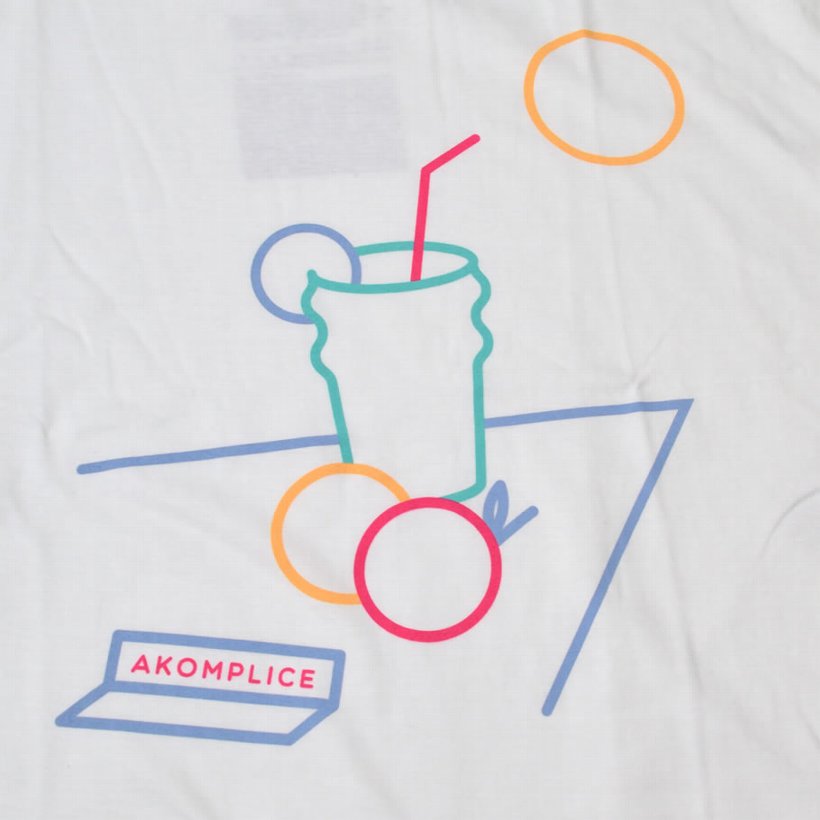 AKOM PLICE アコンプライス Tシャツ